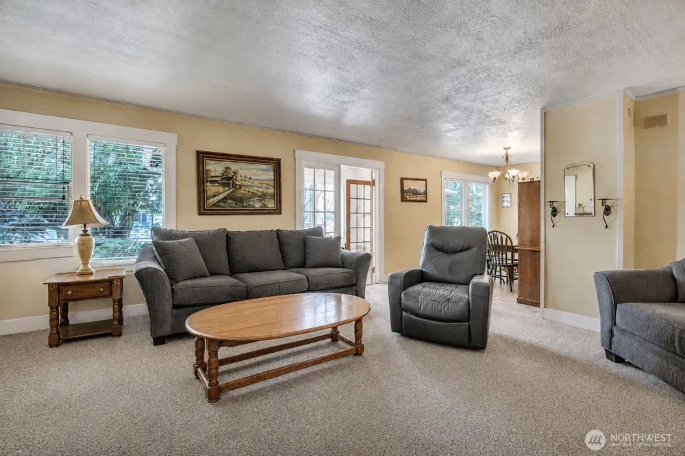 1002 21st Street SE Auburn, WA 98002