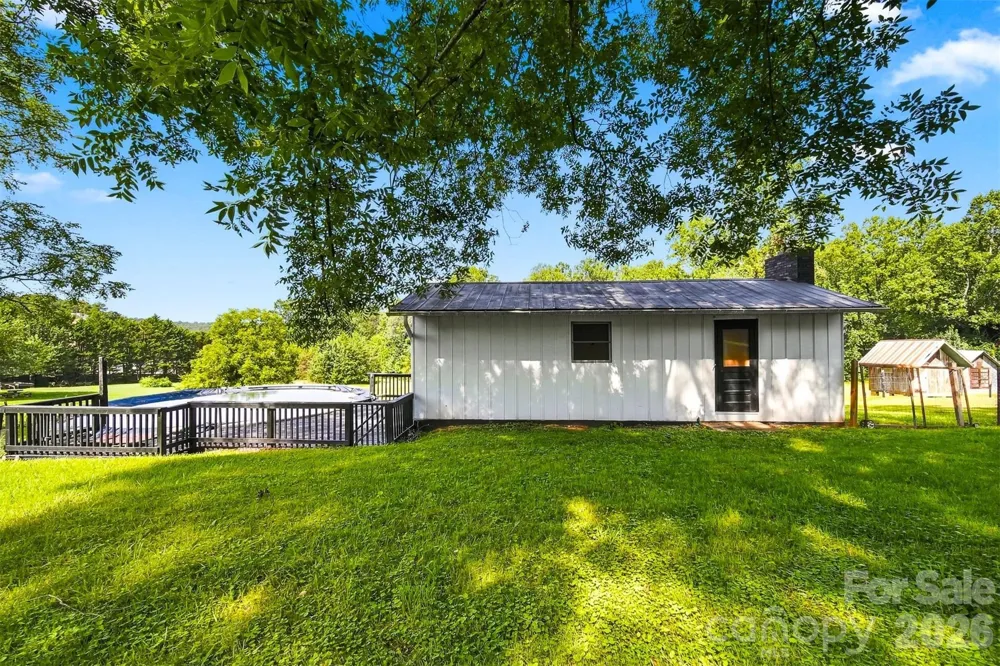 1164 Bradford Mountain Road Lenoir, NC 28645