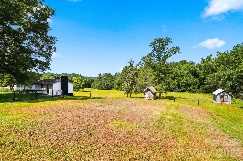 1164 Bradford Mountain Road Lenoir, NC 28645