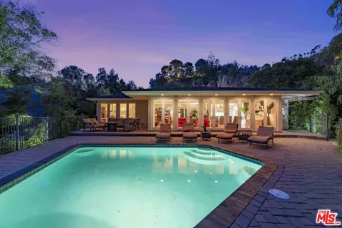 1457 Claridge Drive