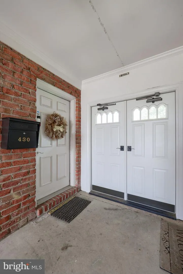 430 W CHOCOLATE AVENUE Hershey, PA 17033