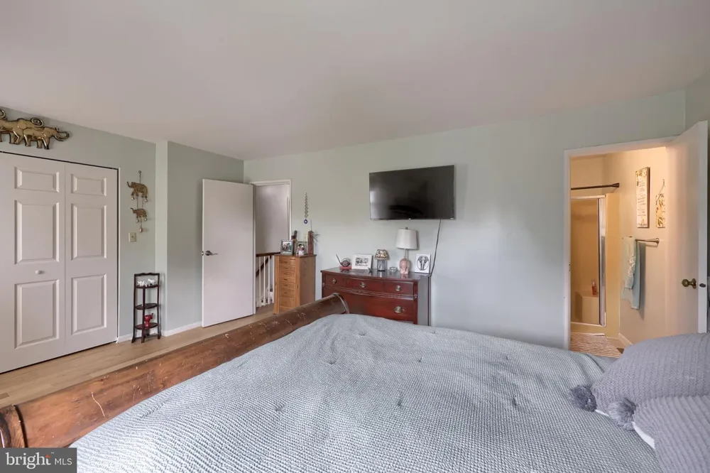 430 W CHOCOLATE AVENUE Hershey, PA 17033
