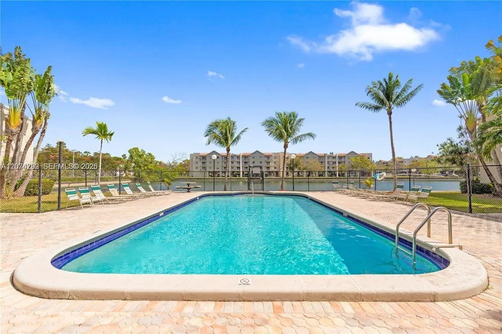 21121 SW 85th Ave #308 Cutler Bay, FL 33189