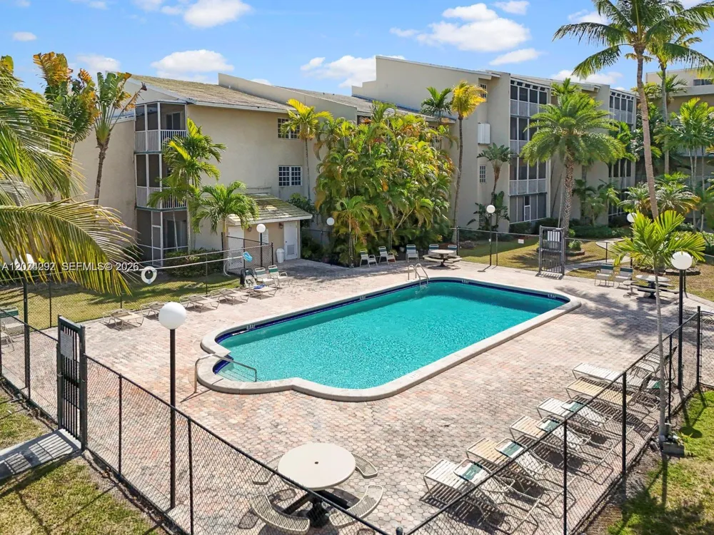 21121 SW 85th Ave #308 Cutler Bay, FL 33189