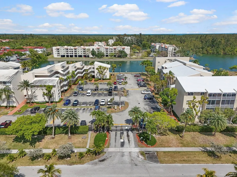 21121 SW 85th Ave #308 Cutler Bay, FL 33189