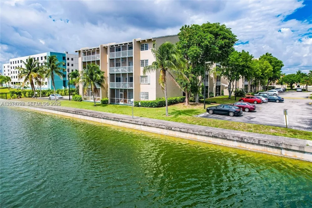 21121 SW 85th Ave #308 Cutler Bay, FL 33189