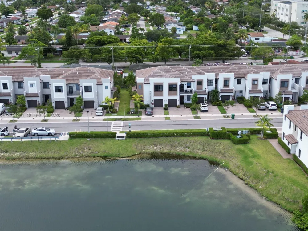 20610 NE 2nd Ct Miami, FL 33179