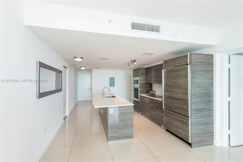 460 NE 28th St #2202 Miami, FL 33137