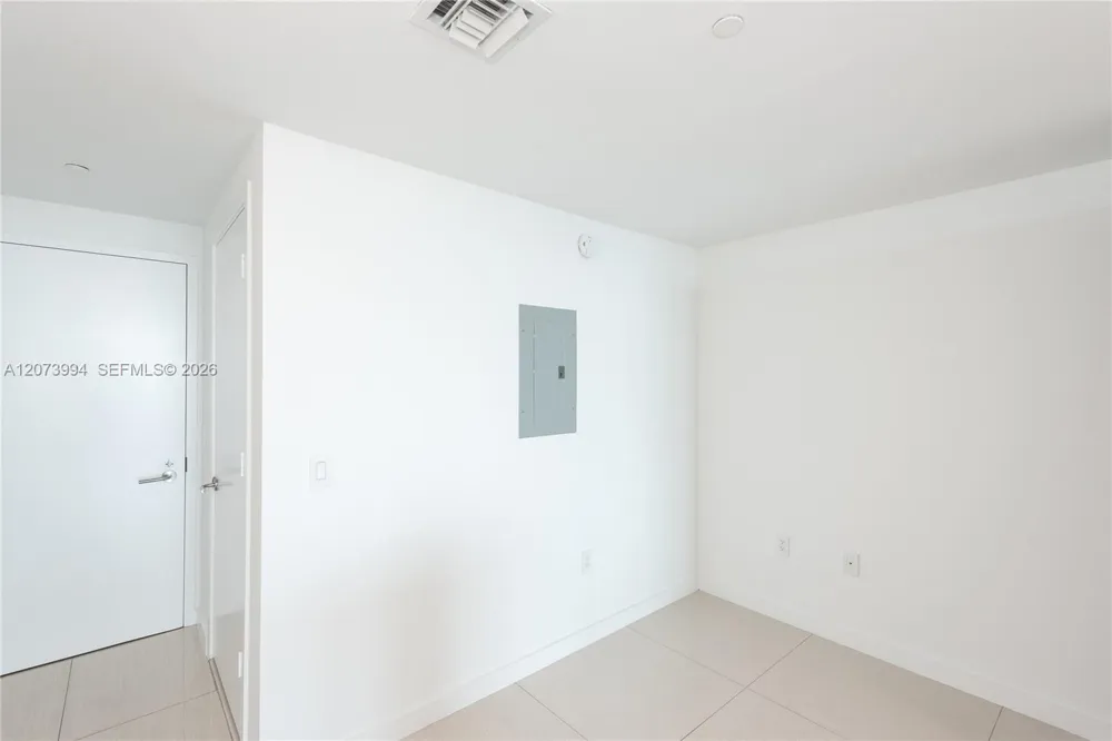 460 NE 28th St #2202 Miami, FL 33137