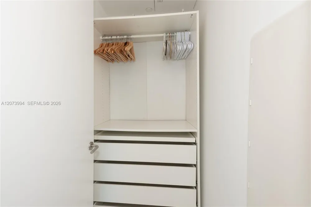 460 NE 28th St #2202 Miami, FL 33137