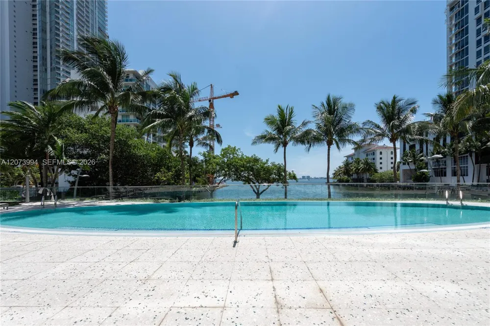 460 NE 28th St #2202 Miami, FL 33137