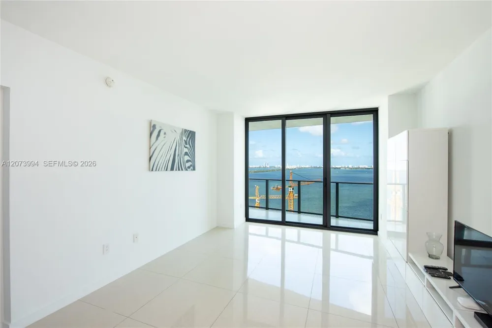 460 NE 28th St #2202 Miami, FL 33137
