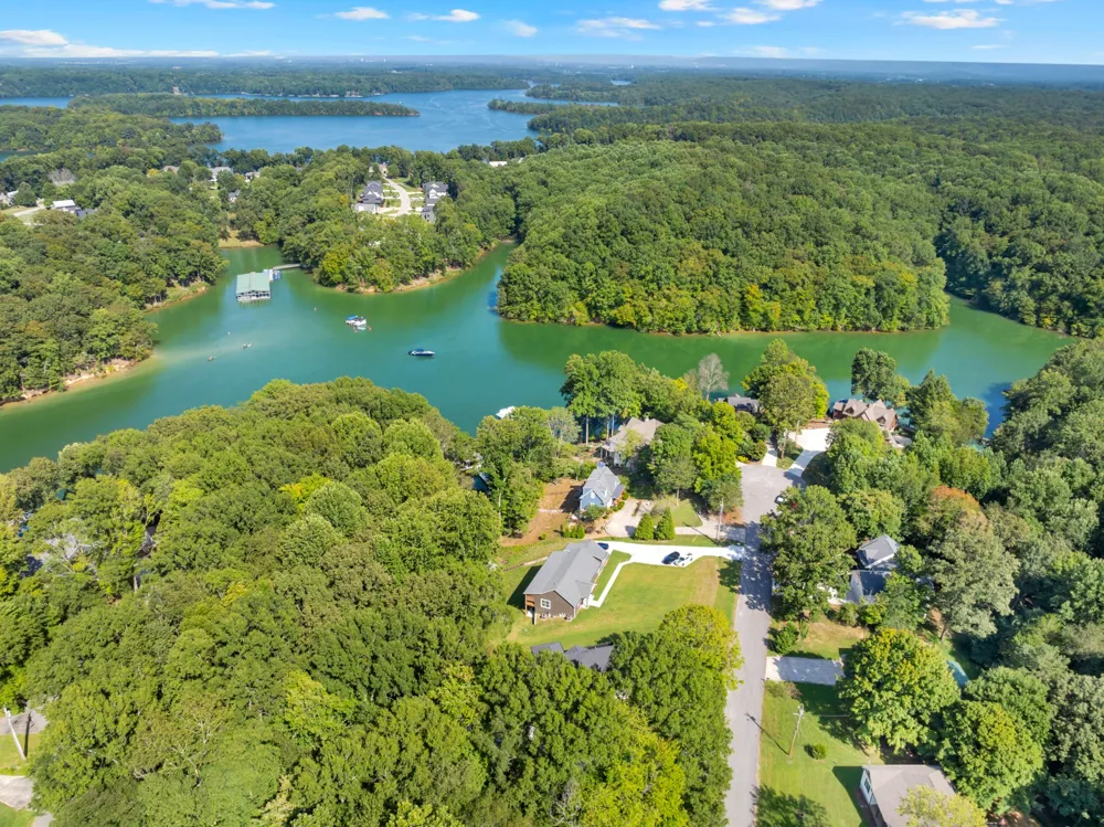 27 Shady Cove Ln Winchester, TN 37398