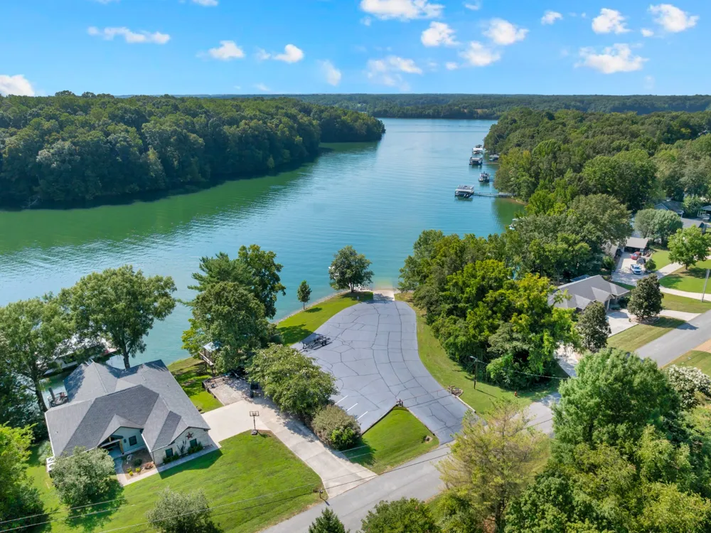 27 Shady Cove Ln Winchester, TN 37398