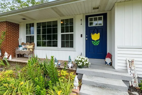 814 Rackley Dr