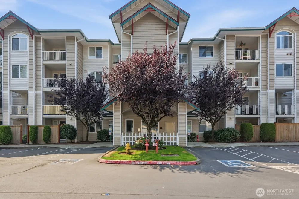 13301 SE 79th Place #C205 Newcastle, WA 98059