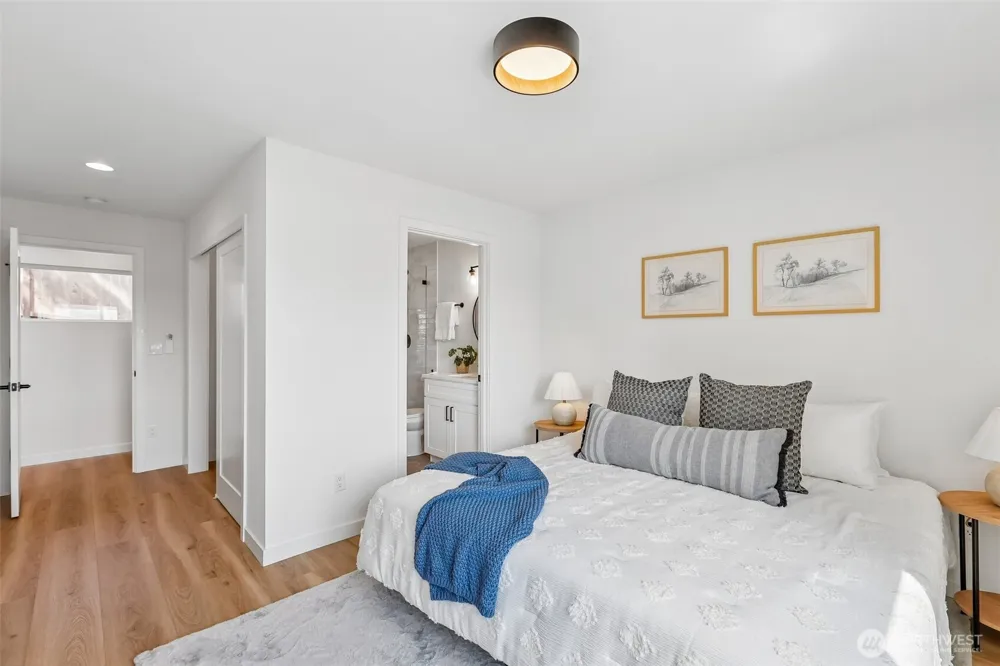 12038 Park Avenue Seattle, WA 98133