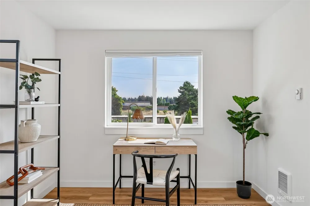 12038 Park Avenue Seattle, WA 98133