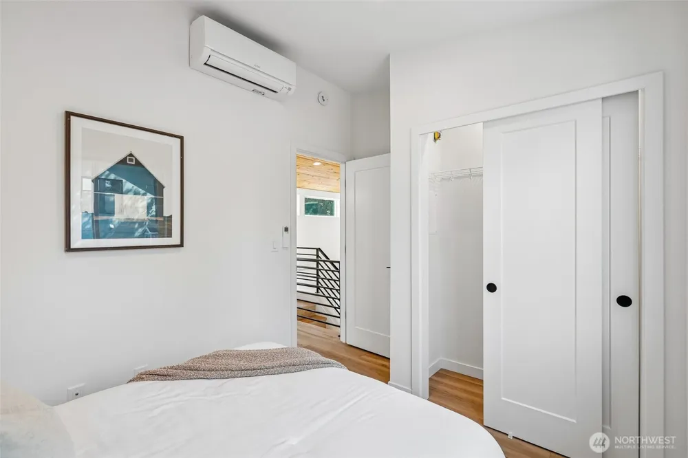 12038 Park Avenue Seattle, WA 98133