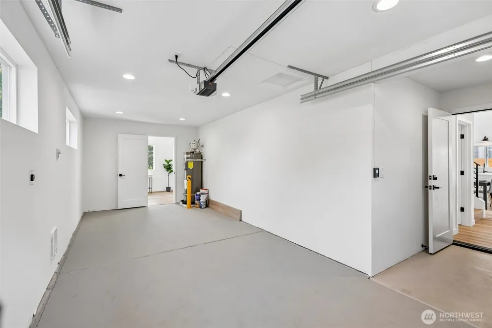 12038 Park Avenue Seattle, WA 98133