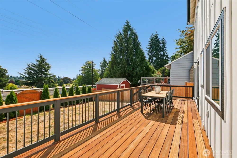 12038 Park Avenue Seattle, WA 98133