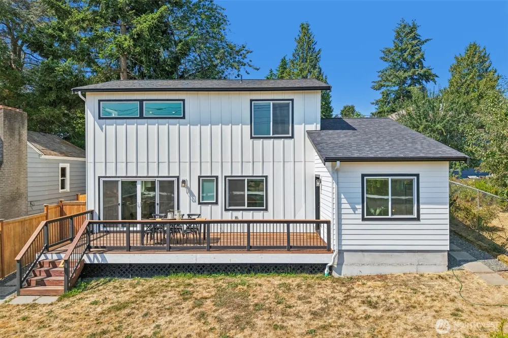 12038 Park Avenue Seattle, WA 98133