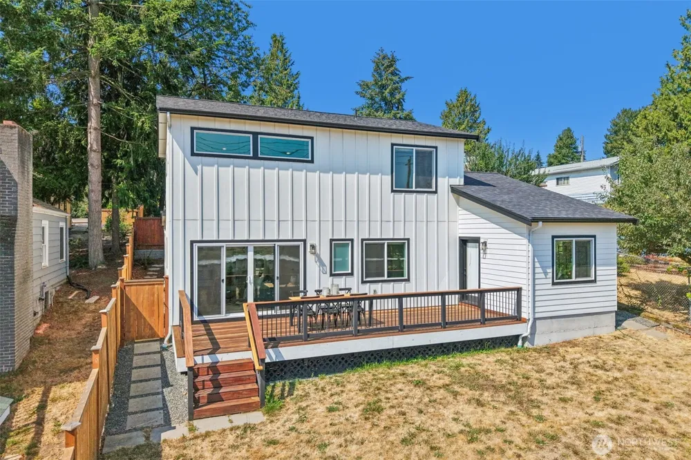 12038 Park Avenue Seattle, WA 98133