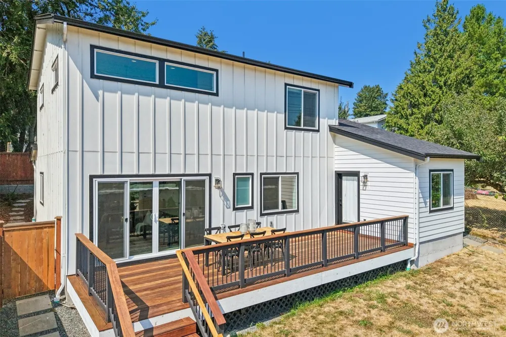12038 Park Avenue Seattle, WA 98133