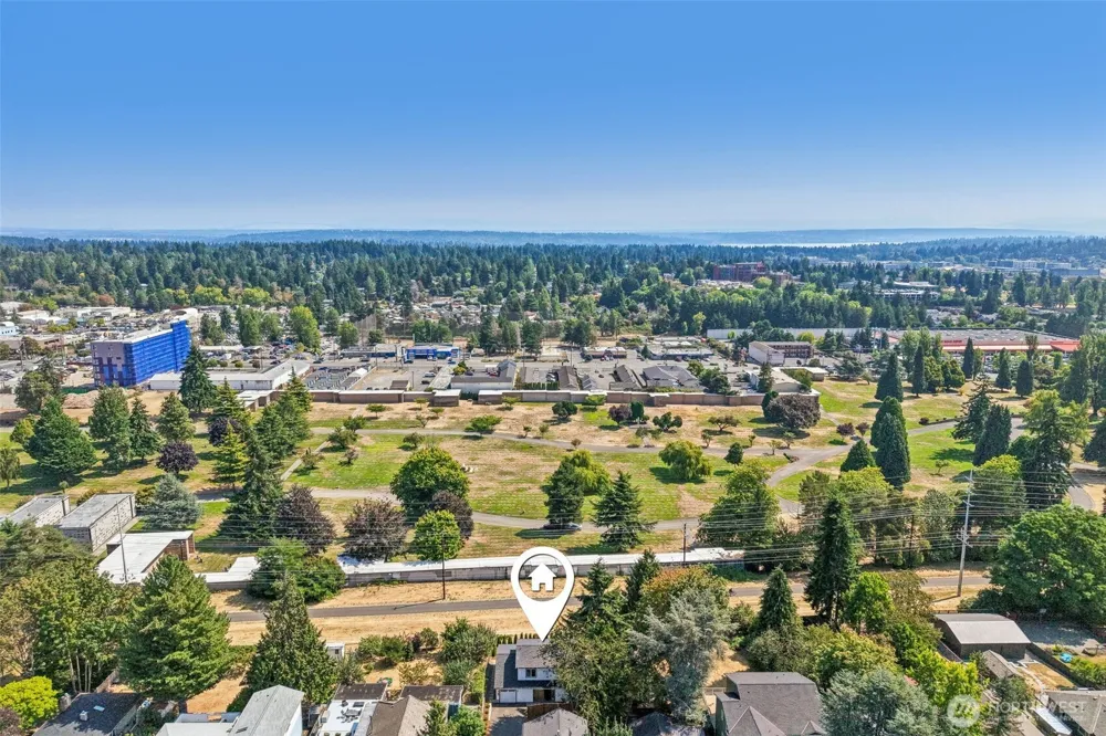 12038 Park Avenue Seattle, WA 98133