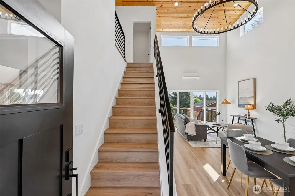 12038 Park Avenue Seattle, WA 98133