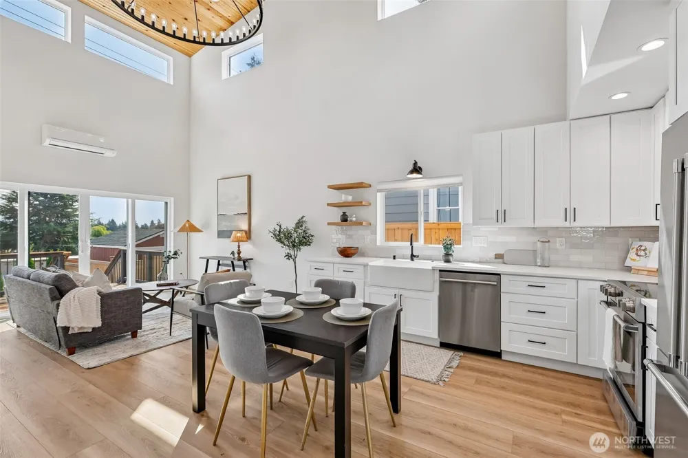 12038 Park Avenue Seattle, WA 98133