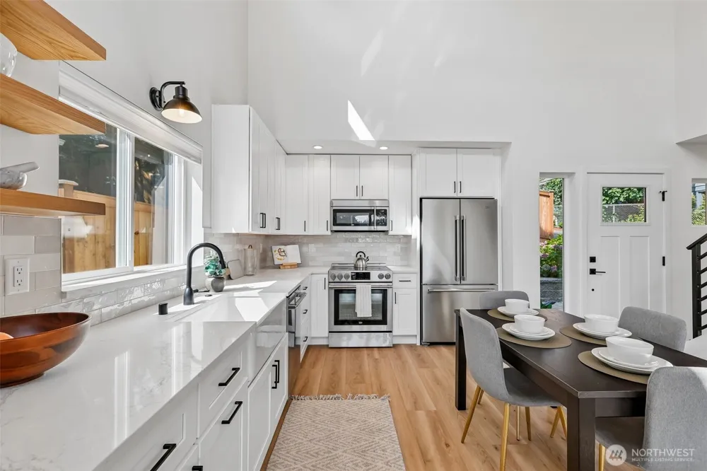 12038 Park Avenue Seattle, WA 98133