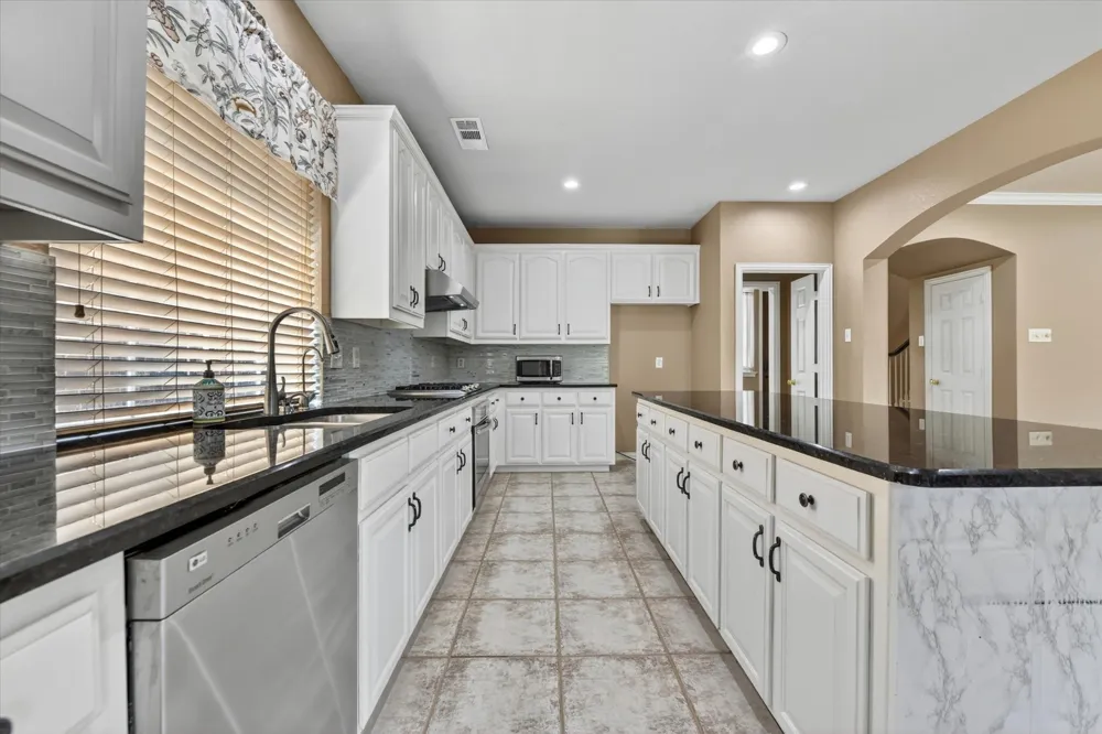 4233 Sandra Lynn Drive Flower Mound, TX 75022