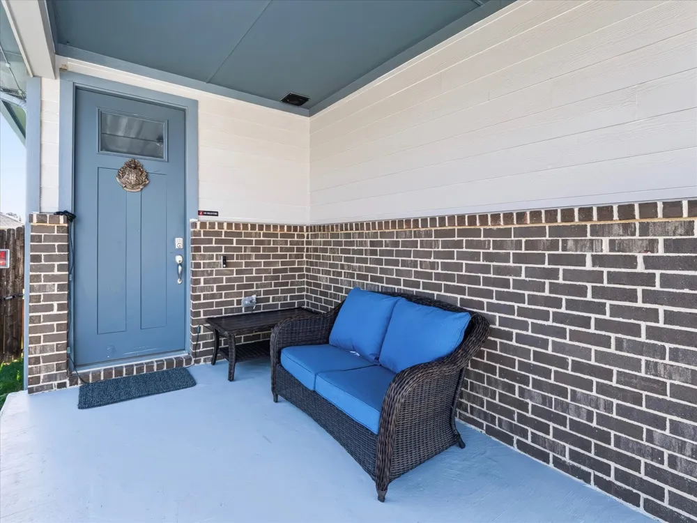 2220 Redwing Drive Denton, TX 76205