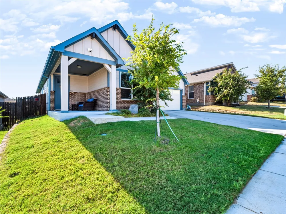 2220 Redwing Drive Denton, TX 76205