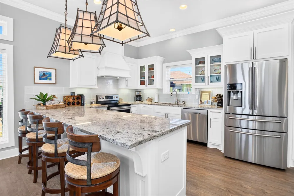 1335 Emerald Drive Crystal Beach, TX 77650