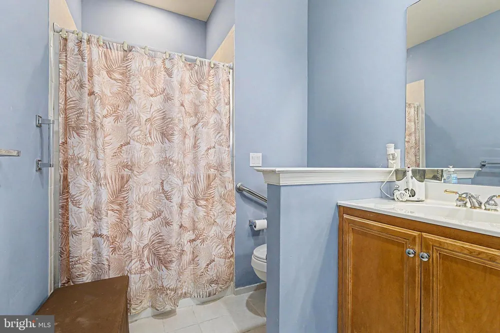 202 LANDER ROAD Egg Harbor Township, NJ 08234