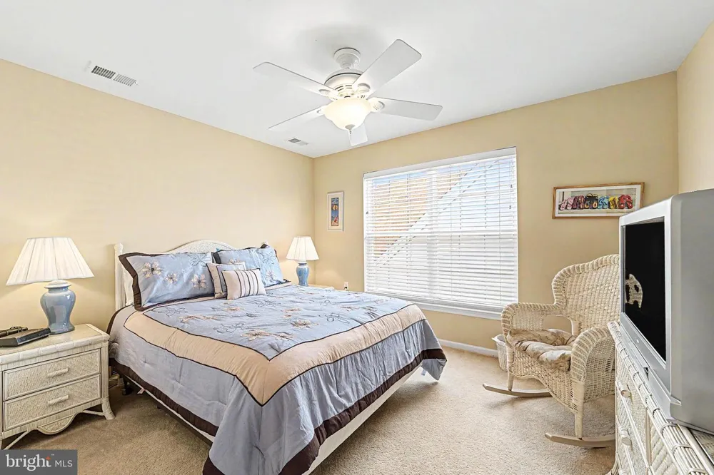 202 LANDER ROAD Egg Harbor Township, NJ 08234