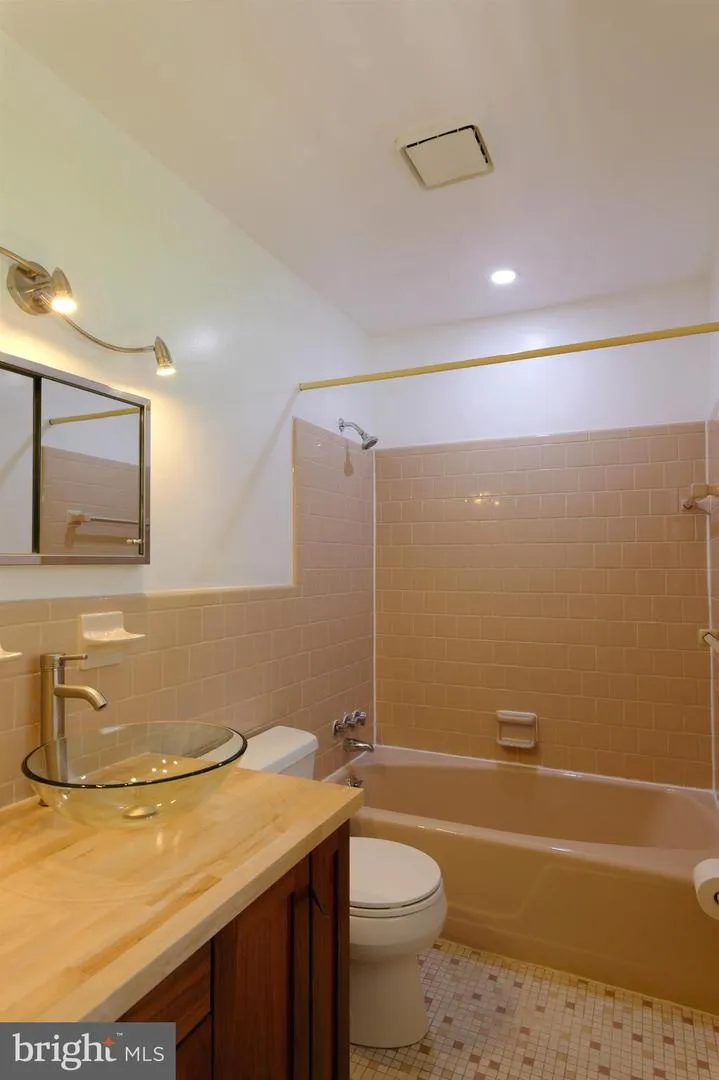 2603 BEACON HILL ROAD Alexandria, VA 22306