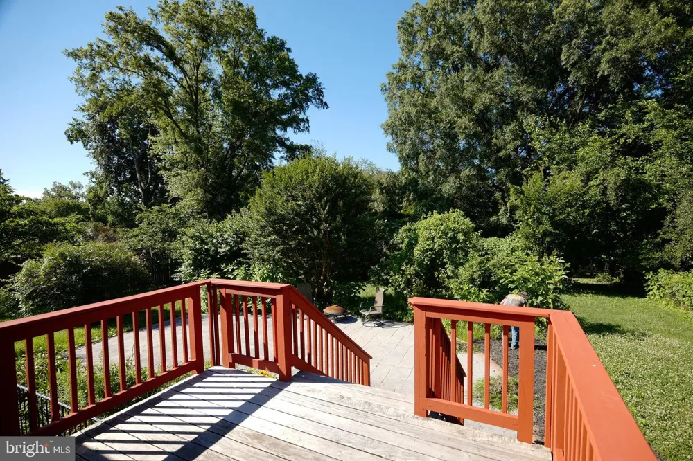 2603 BEACON HILL ROAD Alexandria, VA 22306