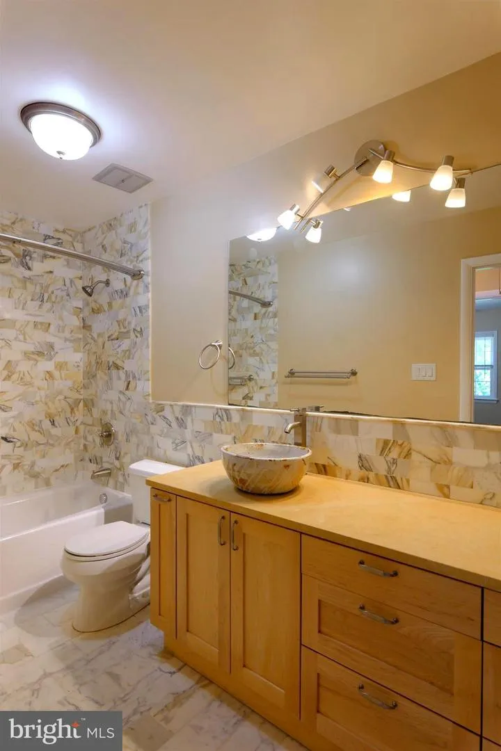 2603 BEACON HILL ROAD Alexandria, VA 22306