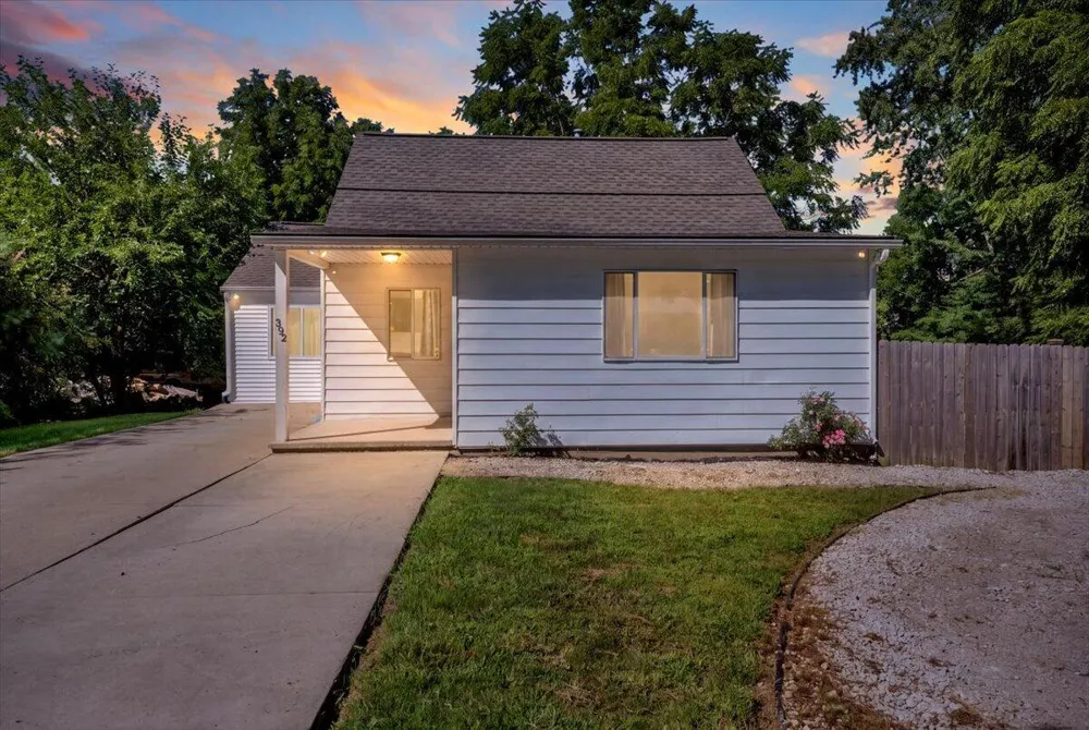 392 Elder Street Ypsilanti, MI 48197