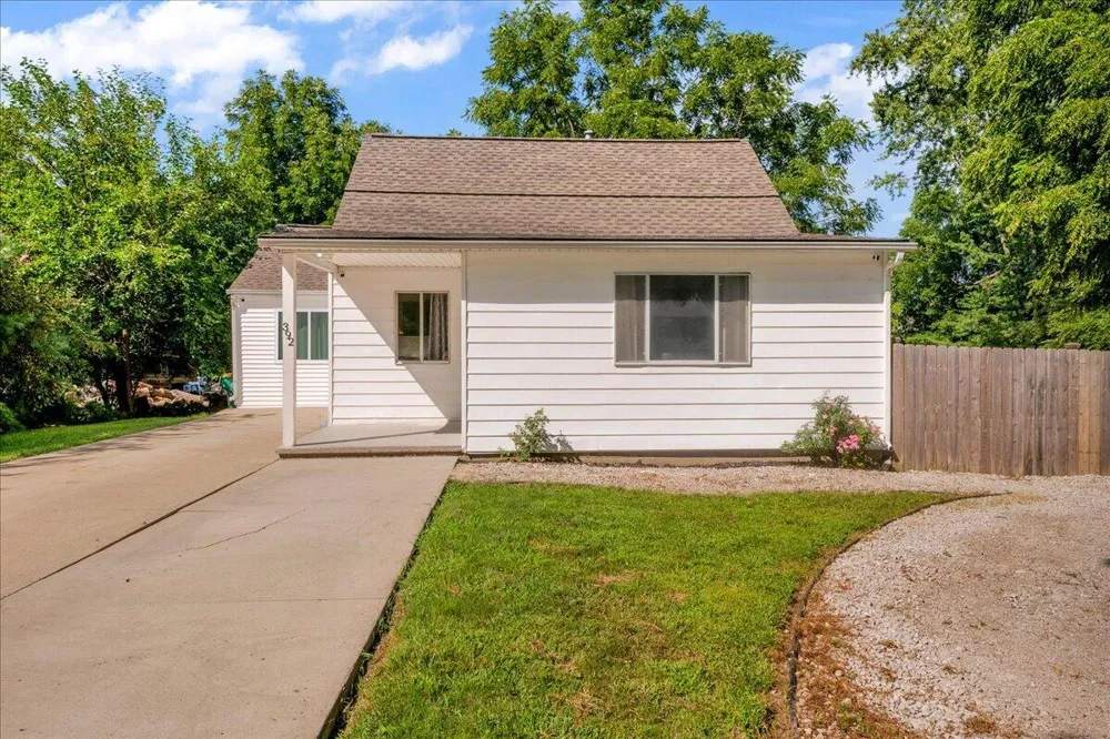 392 Elder Street Ypsilanti, MI 48197