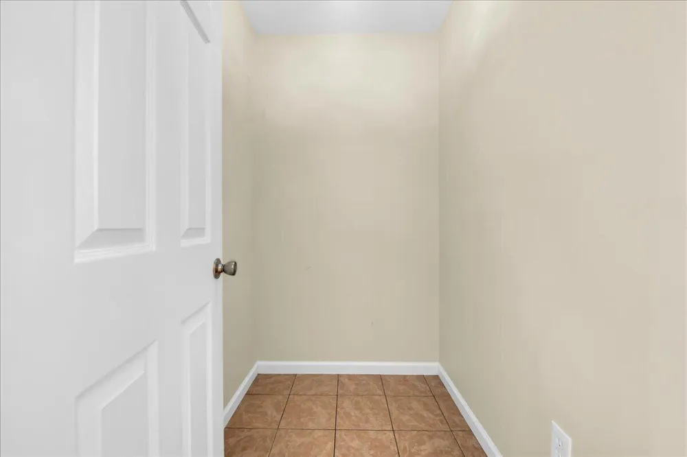392 Elder Street Ypsilanti, MI 48197
