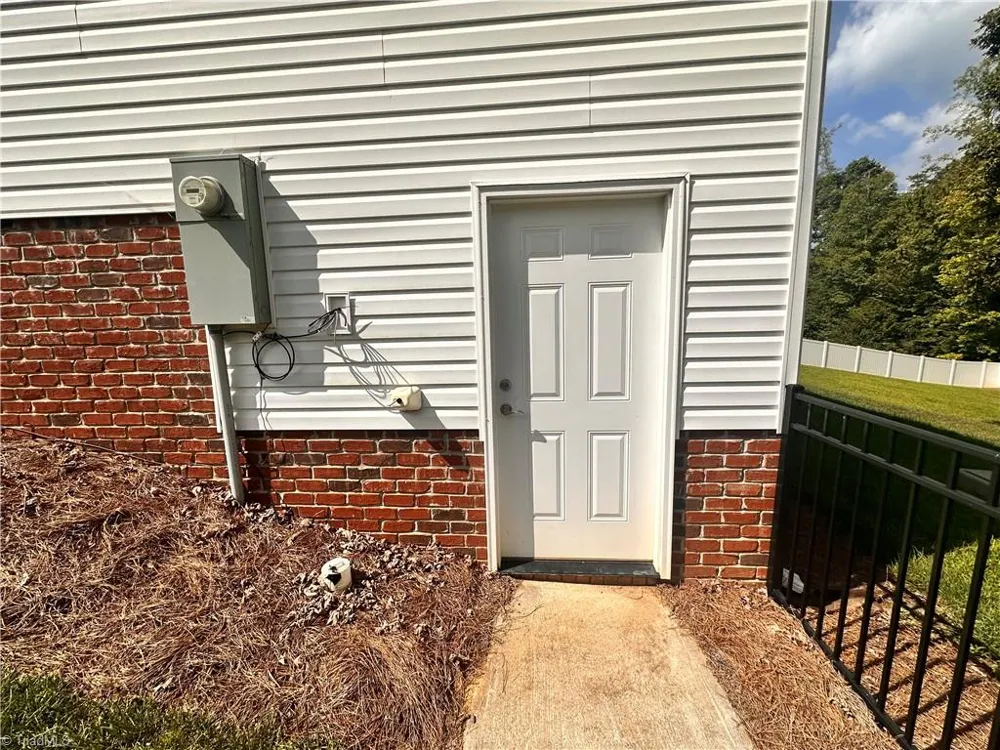 7625 Monty Drive Kernersville, NC 27284
