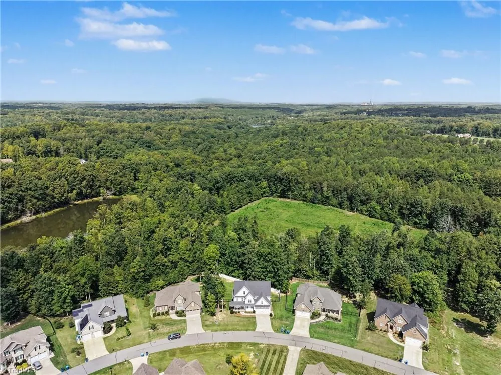 7625 Monty Drive Kernersville, NC 27284