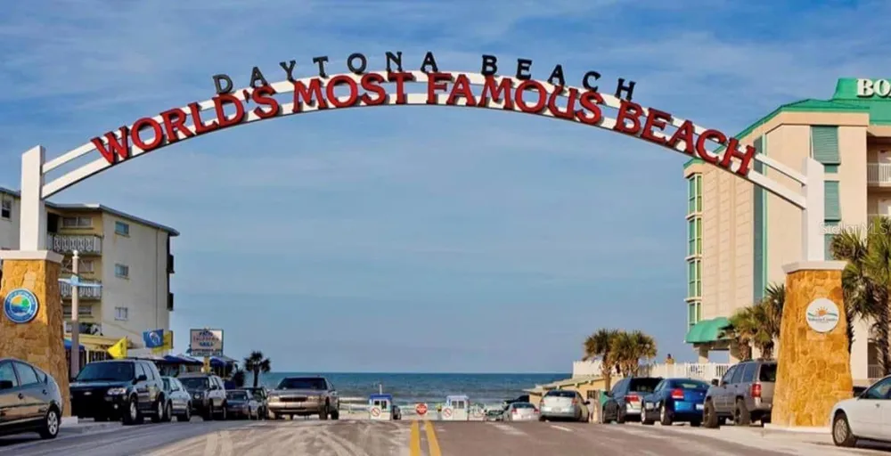 274 REENA DRIVE Daytona Beach, FL 32117