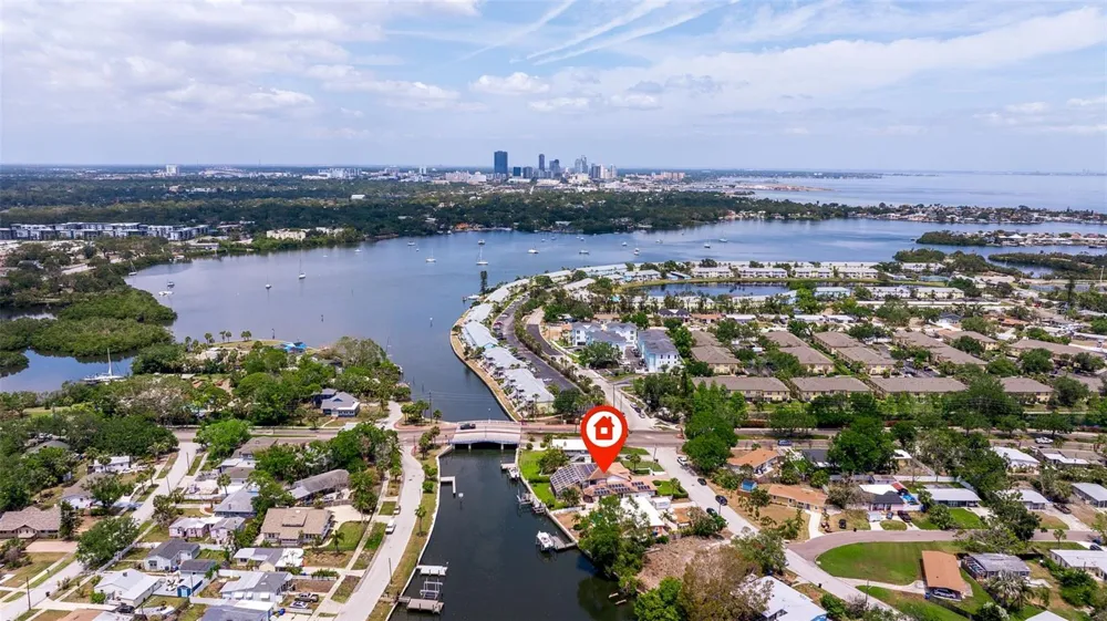 3931 POMPANO DRIVE SE St Petersburg, FL 33705