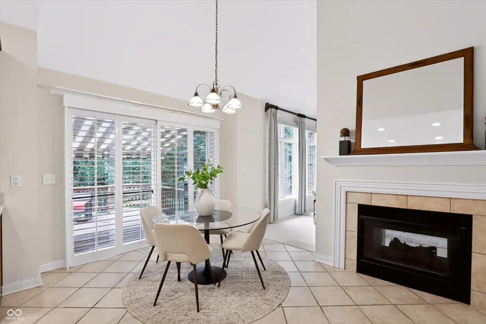 5245 Cheyenne Moon Carmel, IN 46033