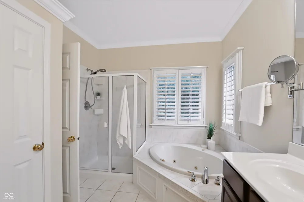 5245 Cheyenne Moon Carmel, IN 46033